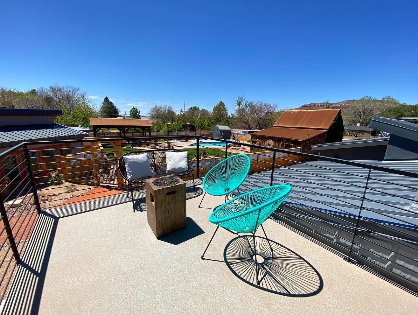 Timber & Tin G 2Bed 2Bath W Pool & Rooftop Deck カナブ エクステリア 写真