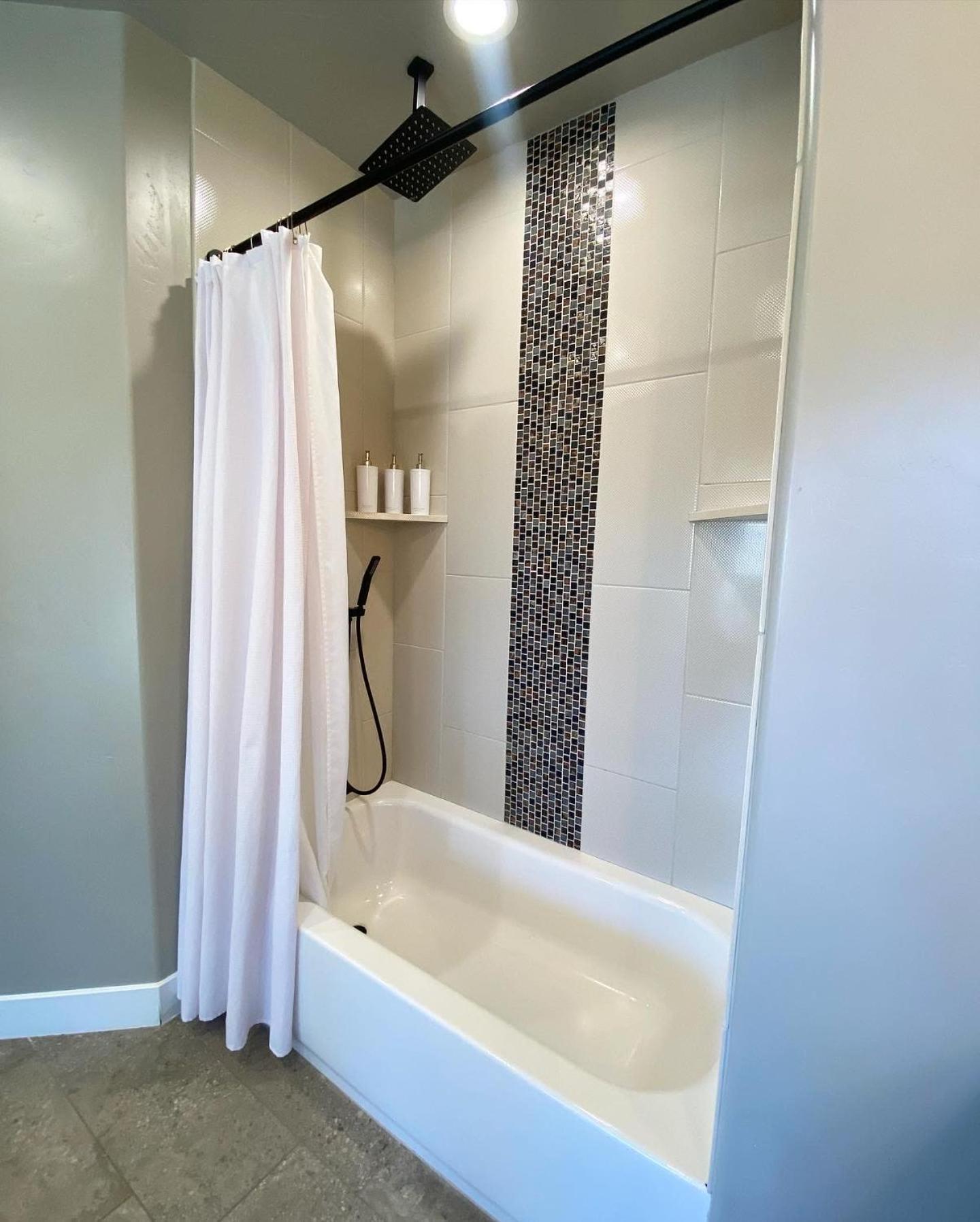 Timber & Tin G 2Bed 2Bath W Pool & Rooftop Deck カナブ エクステリア 写真